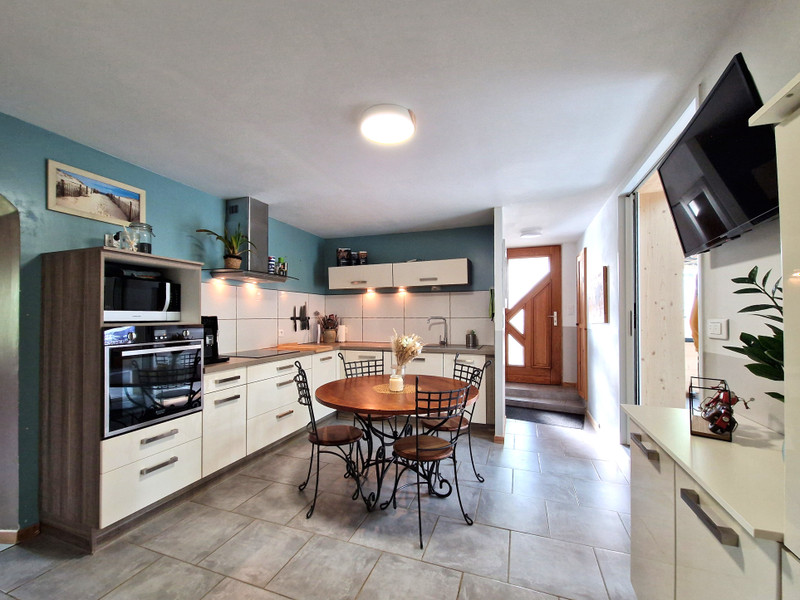 French property for sale in Hontanx, Landes - €229,000 - photo 2