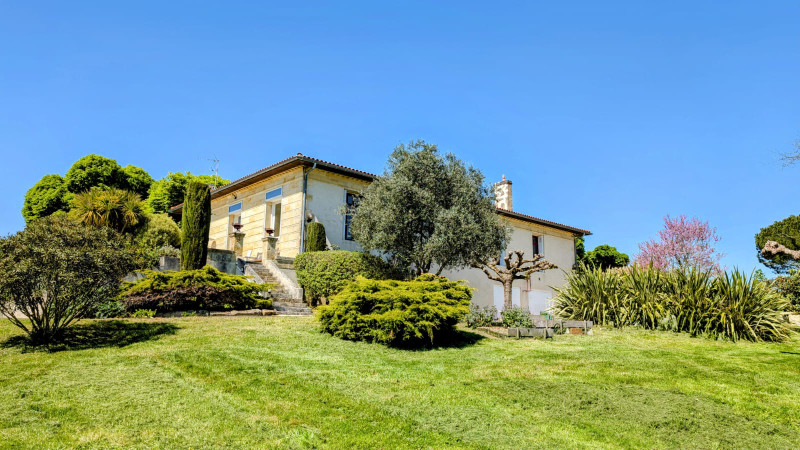 Maison à vendre à Pompignac, Gironde - 892.500 € - photo 1