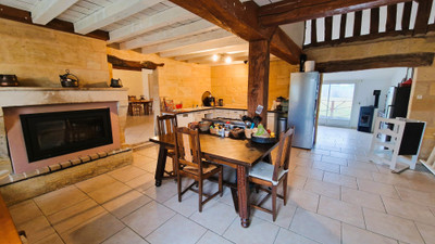 French property for sale in Saint-Antoine-sur-l'Isle, Gironde - €417,000 - photo 1