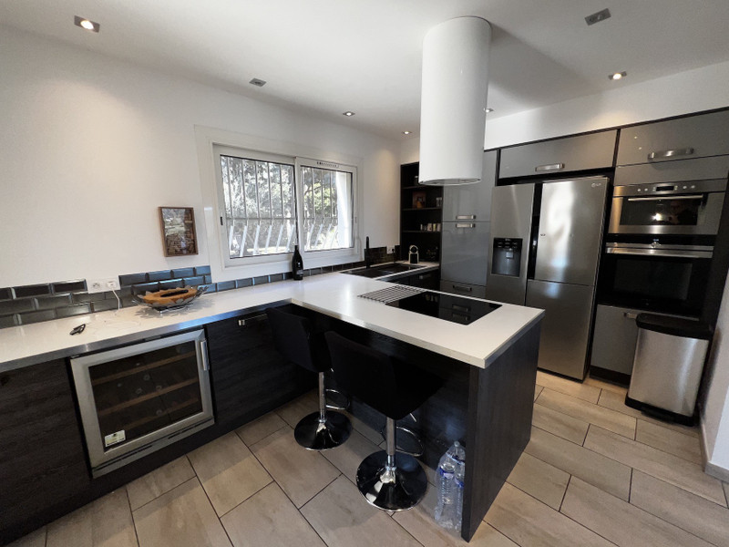 French property for sale in Cotignac, Var - €1,365,000 - photo 8