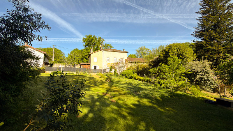 French property for sale in Oradour-sur-Vayres, Haute-Vienne - €109,000 - photo 1