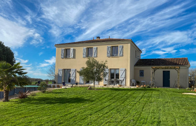 house for sale in Charente