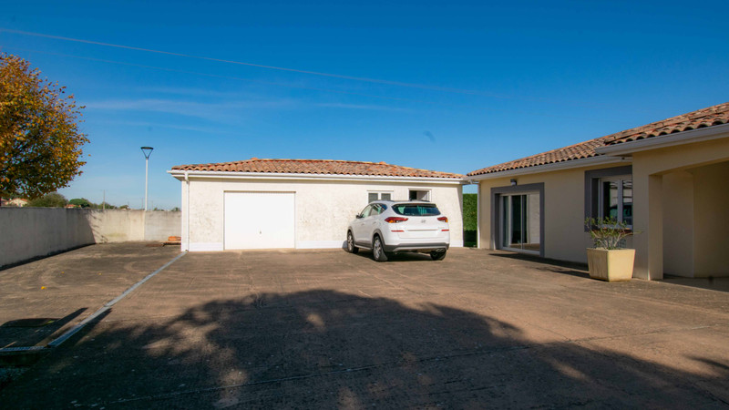 French property for sale in Seilh, Haute-Garonne - €575,000 - photo 7