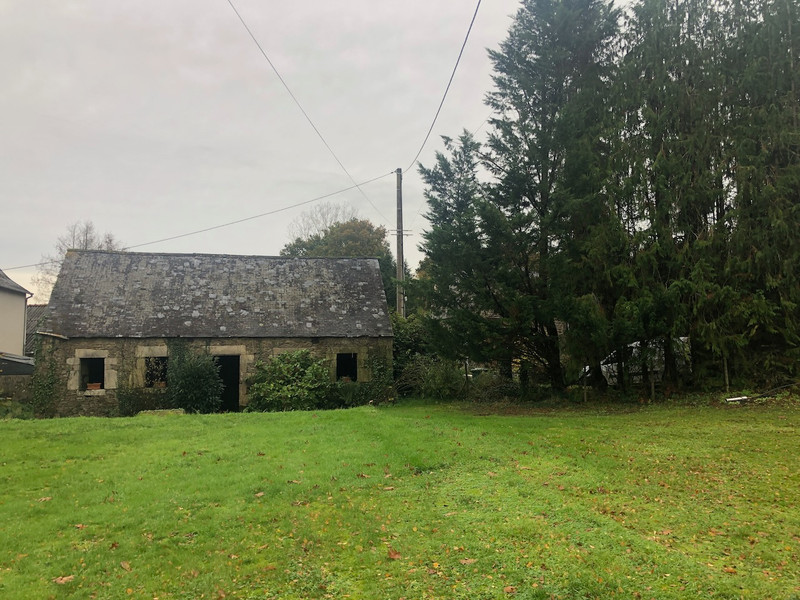 French property for sale in Carhaix-Plouguer, Finistère - €235,400 - photo 3