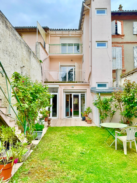 Maison à vendre à Castelsarrasin, Tarn-et-Garonne - 229.500 € - photo 1