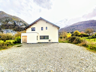 French property for sale in Marignac, Haute-Garonne - €345,000 - photo 1