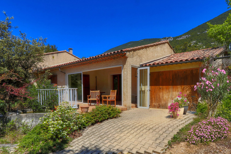 French property for sale in Rustrel, Vaucluse - €399,000 - photo 10