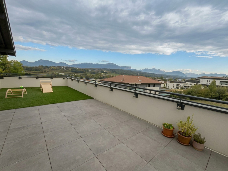 French property for sale in Allonzier-la-Caille, Haute-Savoie - €749,000 - photo 7