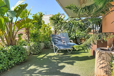 French property for sale in Nice, Alpes-Maritimes - €1,500,000 - photo 4