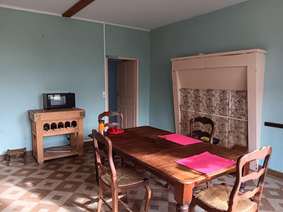 French property for sale in Vanzay, Deux-Sèvres - €106,700 - photo 1