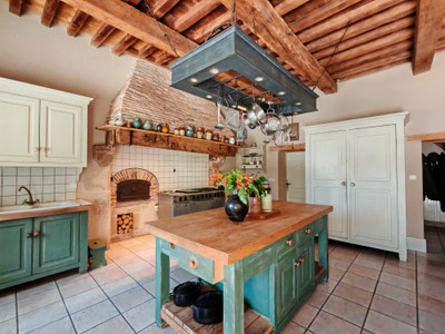 French property for sale in Theneuille, Allier - €1,100,000 - photo 1
