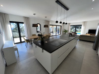 Maison à vendre à Entrecasteaux, Var - 1.150.000 € - photo 7
