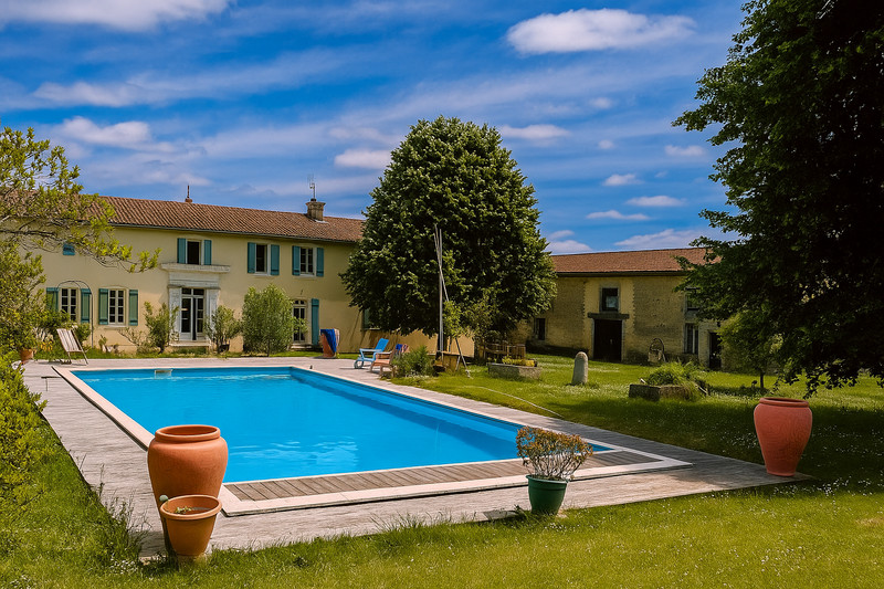 French property for sale in Condéon, Charente - €698,250 - photo 0
