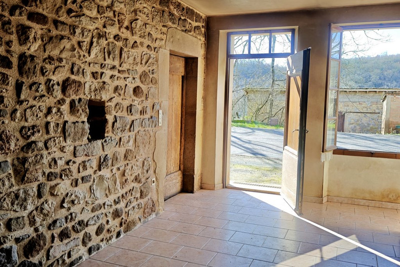 French property for sale in Puycelsi, Tarn - €89,500 - photo 3