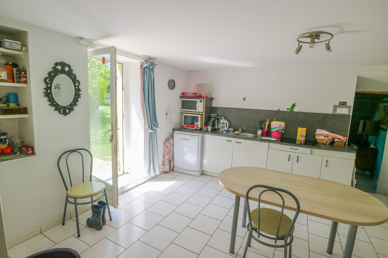 French property for sale in Fleix, Vienne - €152,600 - photo 3