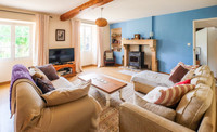 Maison à vendre à Saint-Pierre-de-Juillers, Charente-Maritime - 265.000 € - photo 3