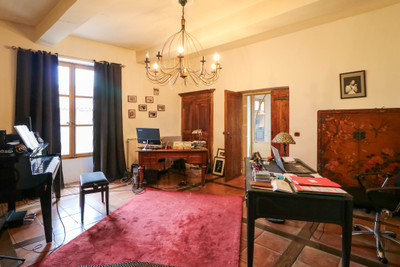 French property for sale in Uzès, Gard - €425,000 - photo 8