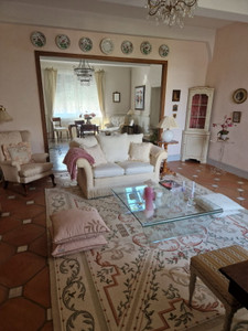 French property for sale in L'Isle-Jourdain, Gers - €649,000 - photo 5