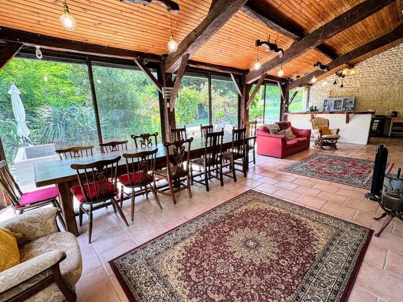 French property for sale in Orival, Charente - €230,000 - photo 3