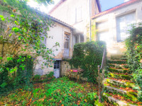Maison à vendre à Ruffec, Charente - 158.050 € - photo 3