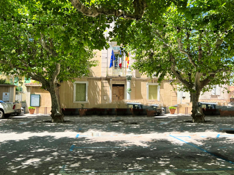 French property for sale in La Garde-Freinet, Var - €147,800 - photo 8