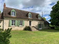 Maison à vendre à Joué-en-Charnie, Sarthe - 245 000 € - photo 1