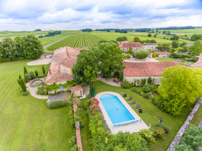 Impeccable 17 century Property with 5 Superb Chambres D'Hotes and 4 Luxury Gites. Heated Pool. Extensive grounds