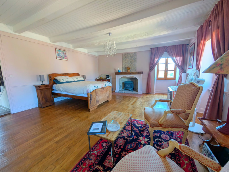 French property for sale in Féniers, Creuse - €167,400 - photo 11