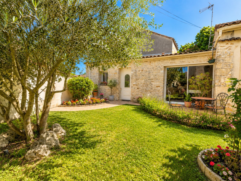 French property for sale in Aigre, Charente - €229,000 - photo 2