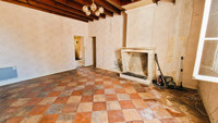 Maison à vendre à Saint-Laurent-des-Combes, Gironde - 174.410 € - photo 6