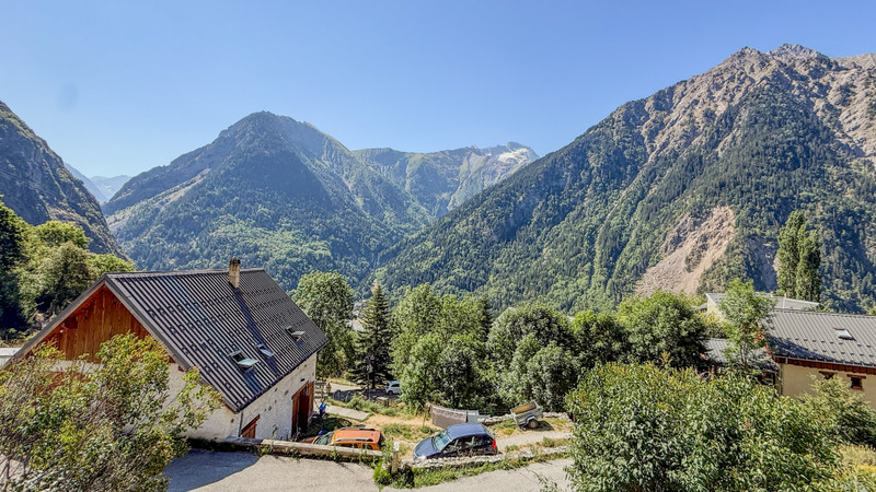 Ski property for sale in Venosc Village - €445,000 - photo 7