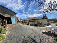 Maison à vendre à Les Salles-Lavauguyon, Haute-Vienne - 99.500 € - photo 9