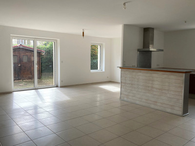 French property for sale in Pradines, Lot - €183,000 - photo 4