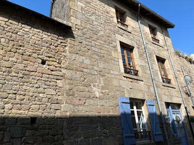 Maison à vendre à Peyrat-le-Château, Haute-Vienne, Limousin, avec Leggett Immobilier