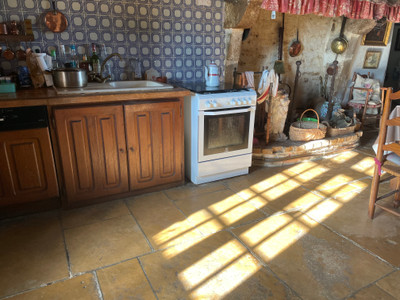 French property for sale in Lezay, Deux-Sèvres - €445,200 - photo 4