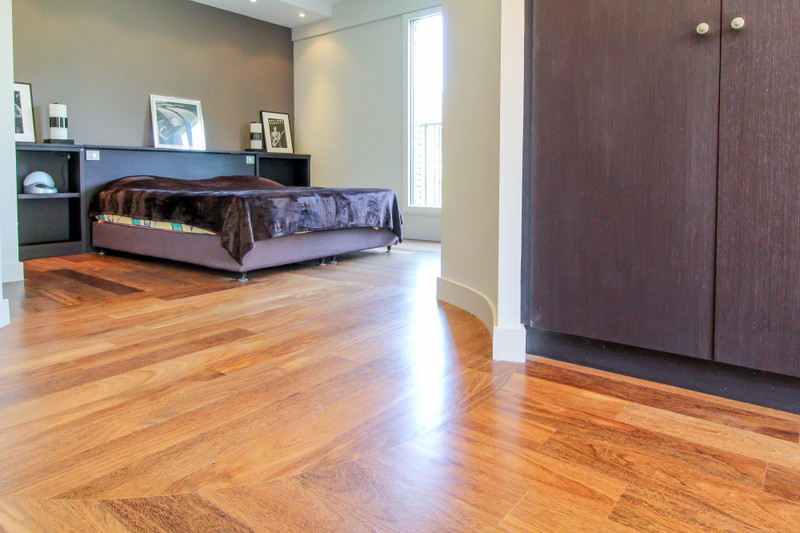 Apartment in Garches HautsdeSeine SW facing 106m2 2 bed