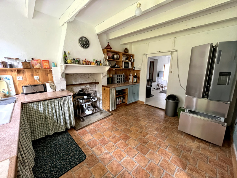 French property for sale in Saint-Julien-le-Petit, Haute-Vienne - €172,800 - photo 5