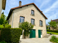 Maison à vendre à Nontron, Dordogne - 372.000 € - photo 1