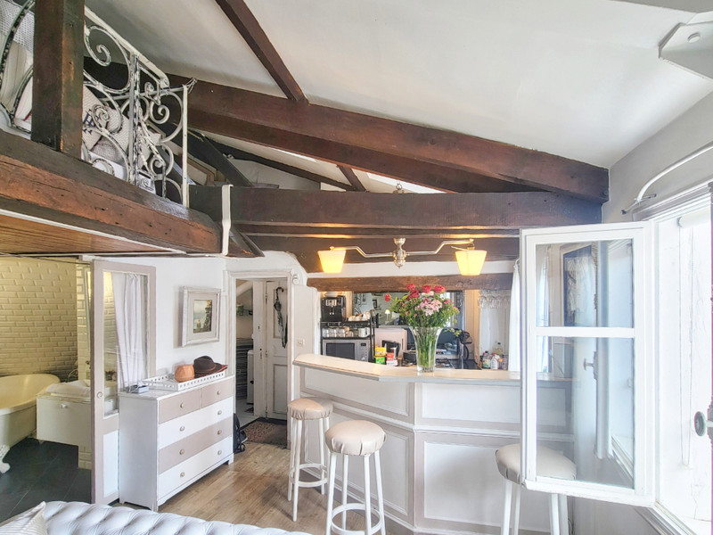 French property for sale in Paris 6e Arrondissement, Paris - €649,000 - photo 2