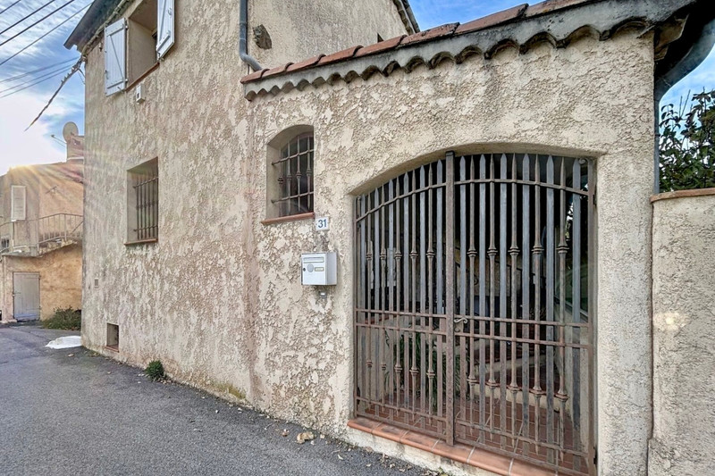 French property for sale in Pégomas, Alpes-Maritimes - €449,000 - photo 0