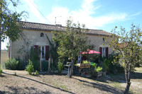 French property, houses and homes for sale in Saint-Colomb-de-Lauzun Lot-et-Garonne Aquitaine