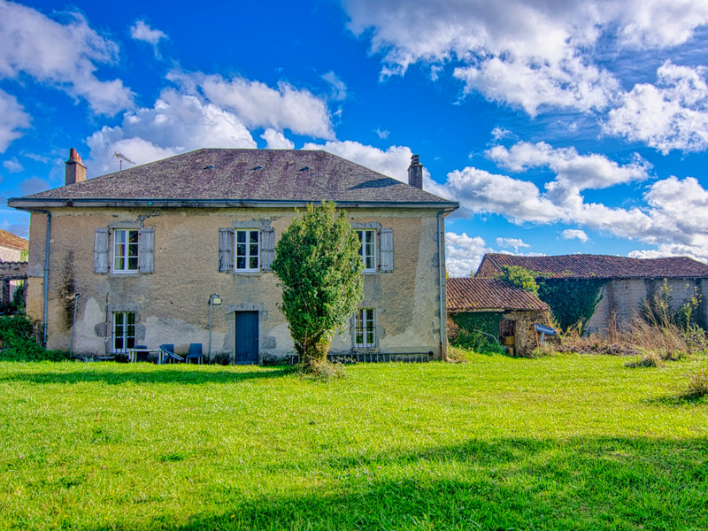French property for sale in Saint-Bonnet-de-Bellac, Haute-Vienne - €283,000 - photo 9