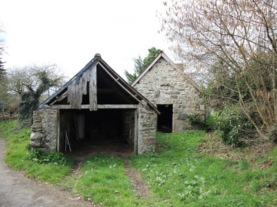 Grange à vendre à Pont-Melvez, Côtes-d'Armor, Bretagne, avec Leggett Immobilier