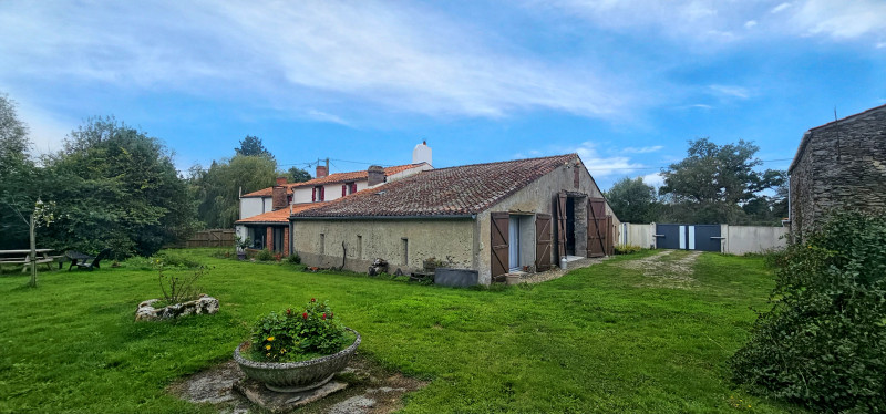 French property for sale in Saint-Étienne-de-Mer-Morte, Loire-Atlantique - €469,000 - photo 3