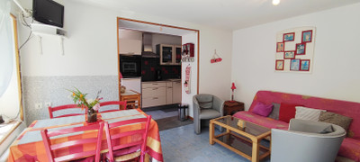 French property for sale in Commes, Calvados - €425,000 - photo 2