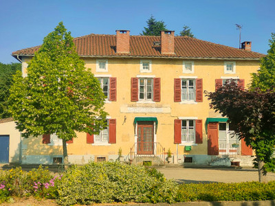 Maison à vendre à Saint-Laurent-sur-Gorre, Haute-Vienne, Limousin, avec Leggett Immobilier