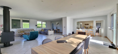 French property for sale in Saint-André-de-Cubzac, Gironde - €759,000 - photo 1