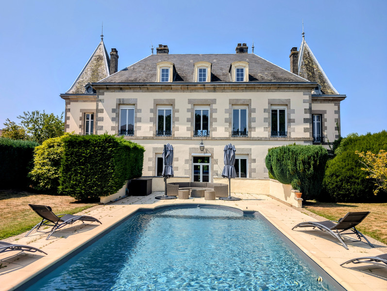chateau à vendre à Limousin (Nouvelle Aquitaine)