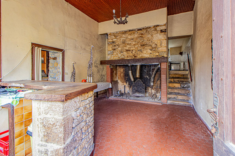 French property for sale in Montcléra, Lot - €90,000 - photo 3