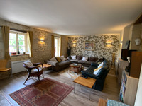 Maison à vendre à Saint-Georges-des-Agoûts, Charente-Maritime - 365.000 € - photo 10